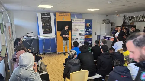 Sensibilisation au cyberharcèlement à Saint-Étienne — Garage 404